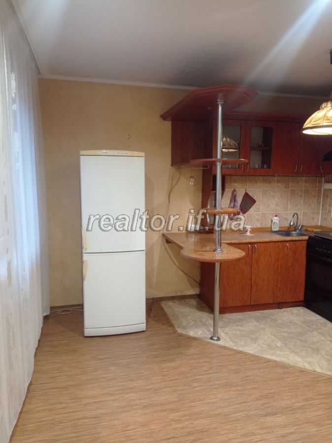 Prodayetsya_3_kimnatna_kvartyra_z_u_nimetskomu_budynku_v_raioni_Pasichna_9930_6_1674811290.jpeg