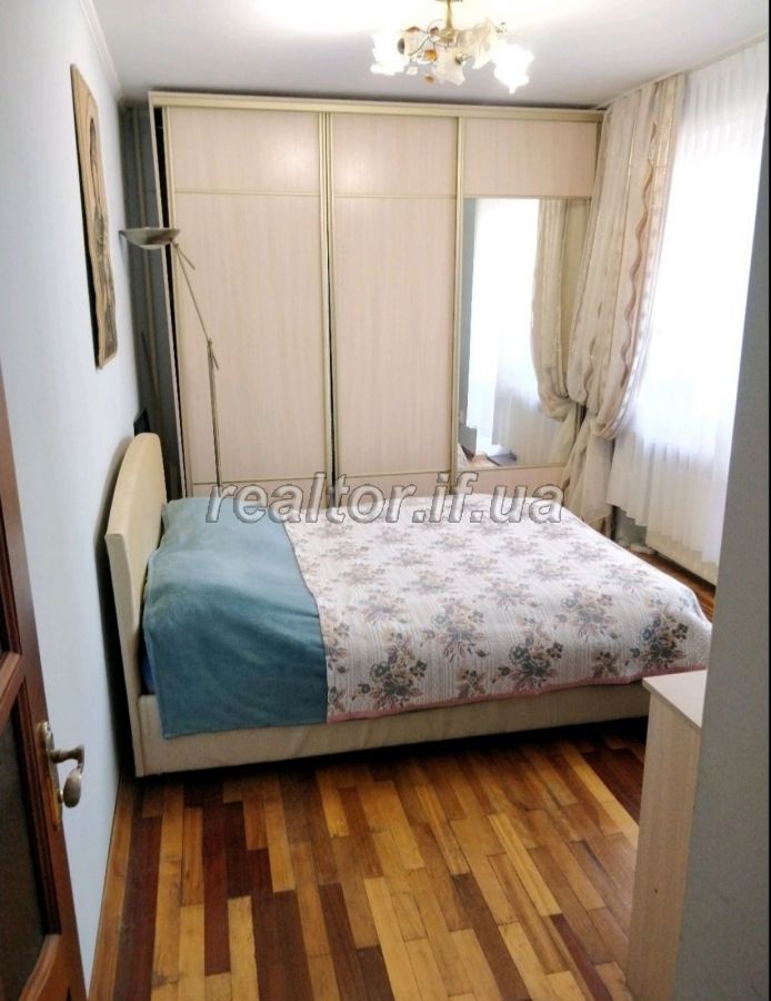 Prodayetsya_4_kimnatna_kvartyra_z_remontom__i_chastkovo_z_meblyamy_po_vulytsi_Halytska_22604_0_1693818551.jpeg