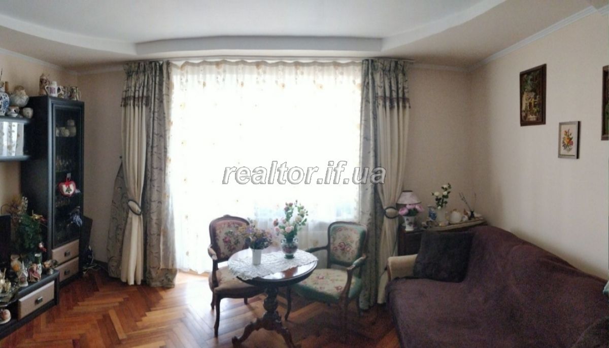 Prodayetsya_4_kimnatna_kvartyra_z_remontom__i_chastkovo_z_meblyamy_po_vulytsi_Halytska_22604_4_1693818552.jpeg