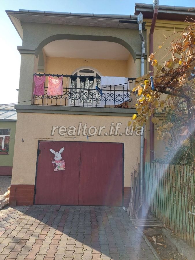 Prodayetsya_4_kimnatna_kvartyra_z_vlasnym_dvorom_ta_okremym_vkhodom_po_vulytsi_Kopernyka_20931_0_1635333909.jpeg