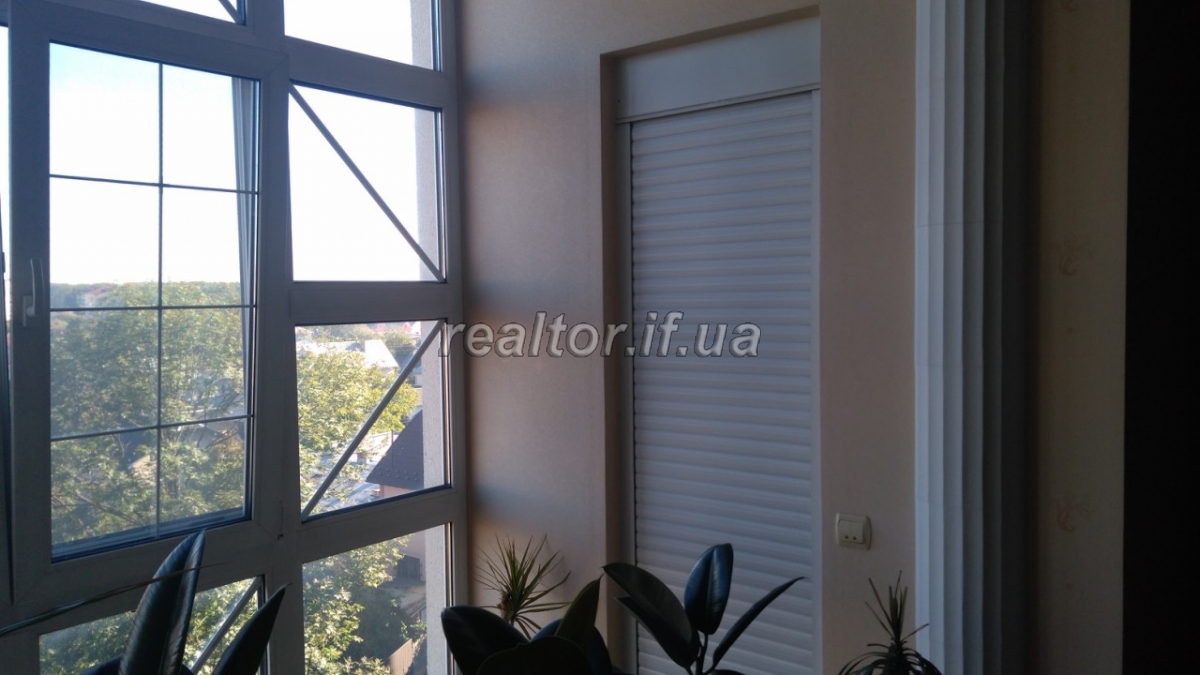 Prodayetsya_6_kimnatna_kvartyra_na_dvokh_rivnyakh_16492_11_1559908809.jpg