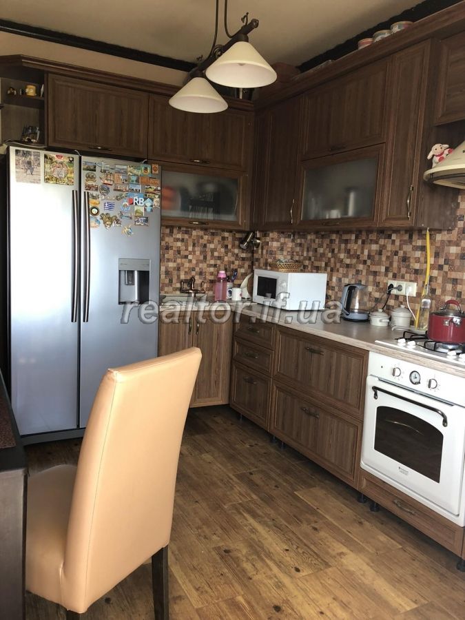 Продається двохкімнатна квартира в новобудові з євроремонтом по вулиці Пасічна 