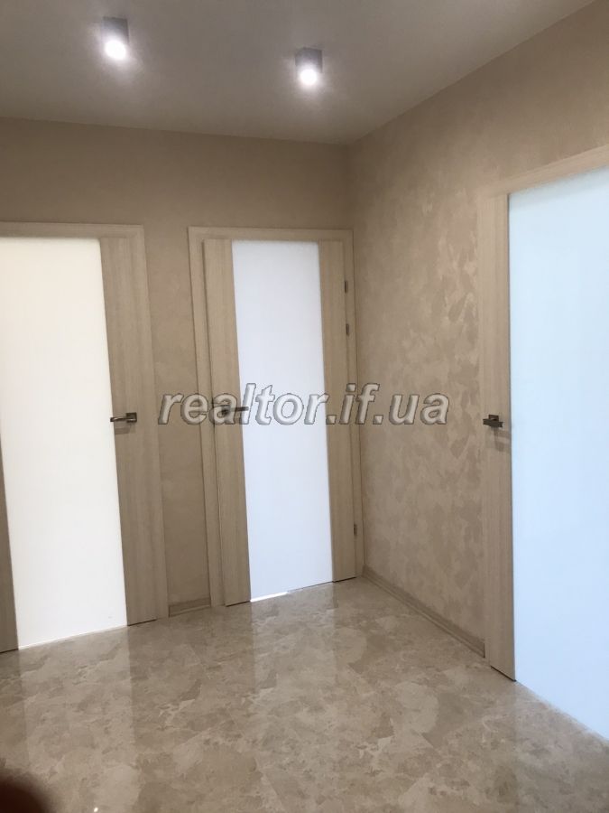Prodayetsya_dvokhkimnatna_kvartyra_z_yakisnym_yevroremontom_v_zhytlovomu_kompleksi_Lypska_Vezha_18906_10_1605343577.jpg