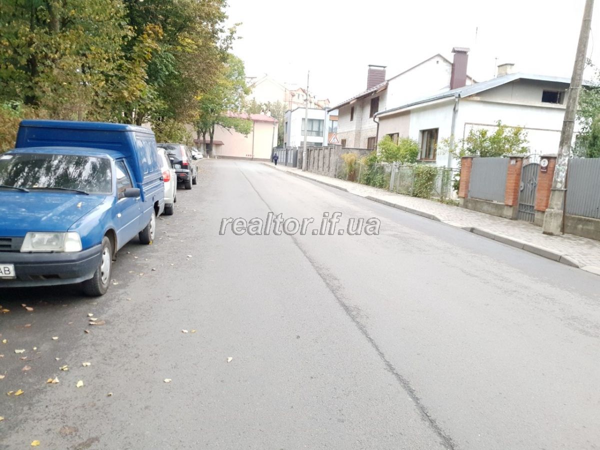Prodayetsya_fasadne_prymishchennya_z_zemelnoyu_dilyankoyu_v_tsentralnii_chastyni_mista_17453_5_1576071267.jpg