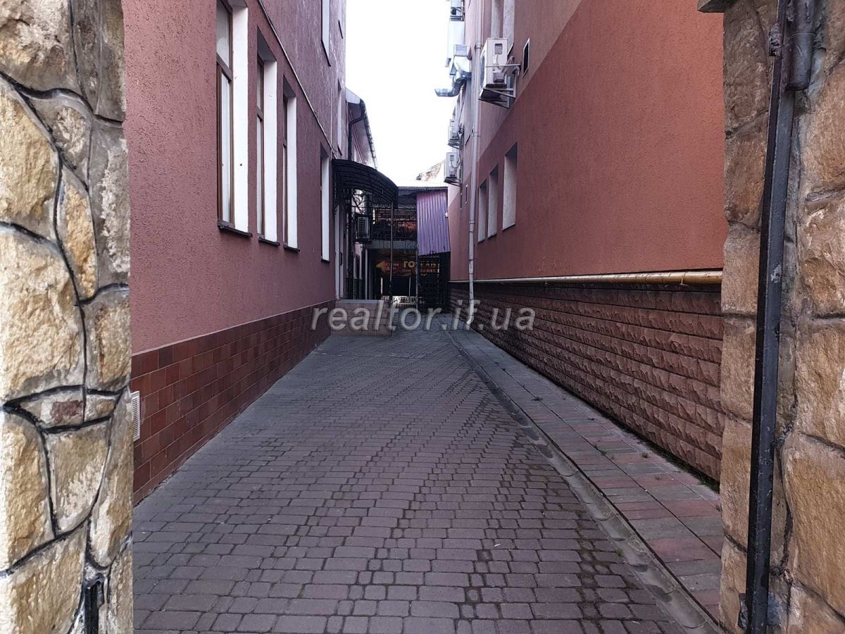 Prodayetsya_hotelno-restorannyi_kompleksz__v_mNadvirna_17543_18_1579608694.jpg
