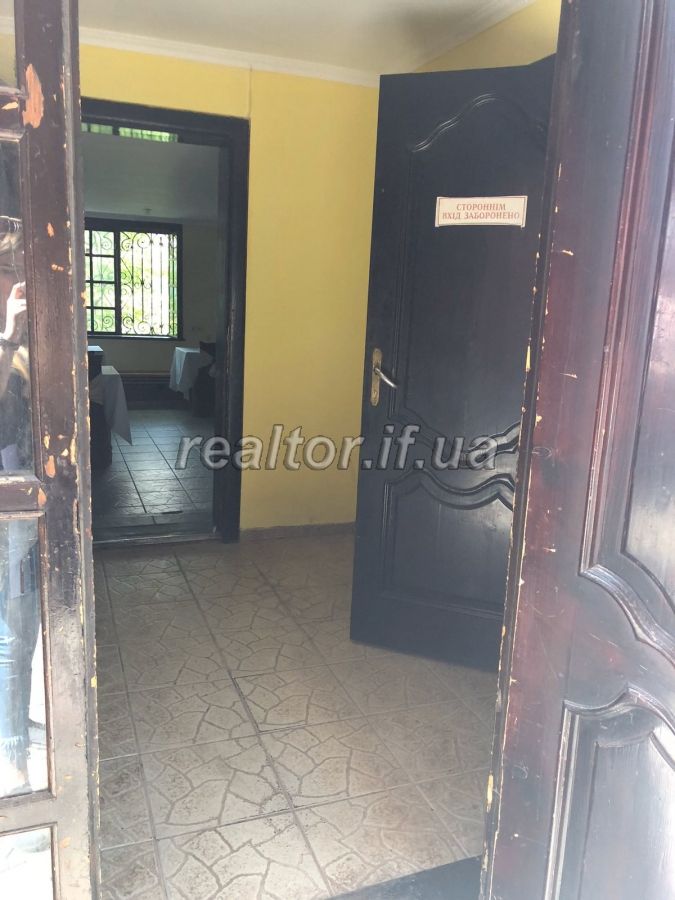 Prodayetsya_hotelno-restorannyi_kompleksz__v_mNadvirna_17543_3_1579608684.jpg