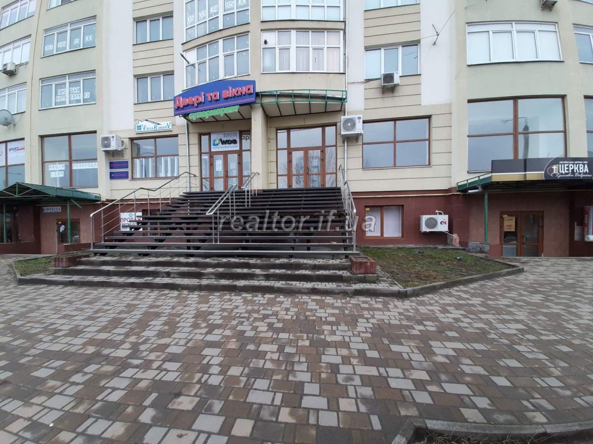 Prodayetsya_komertsiine_prymishchennya_ploshcheyu_311_metriv_po_vulytsi_Halytska_203_17111_15_1583335888.jpg