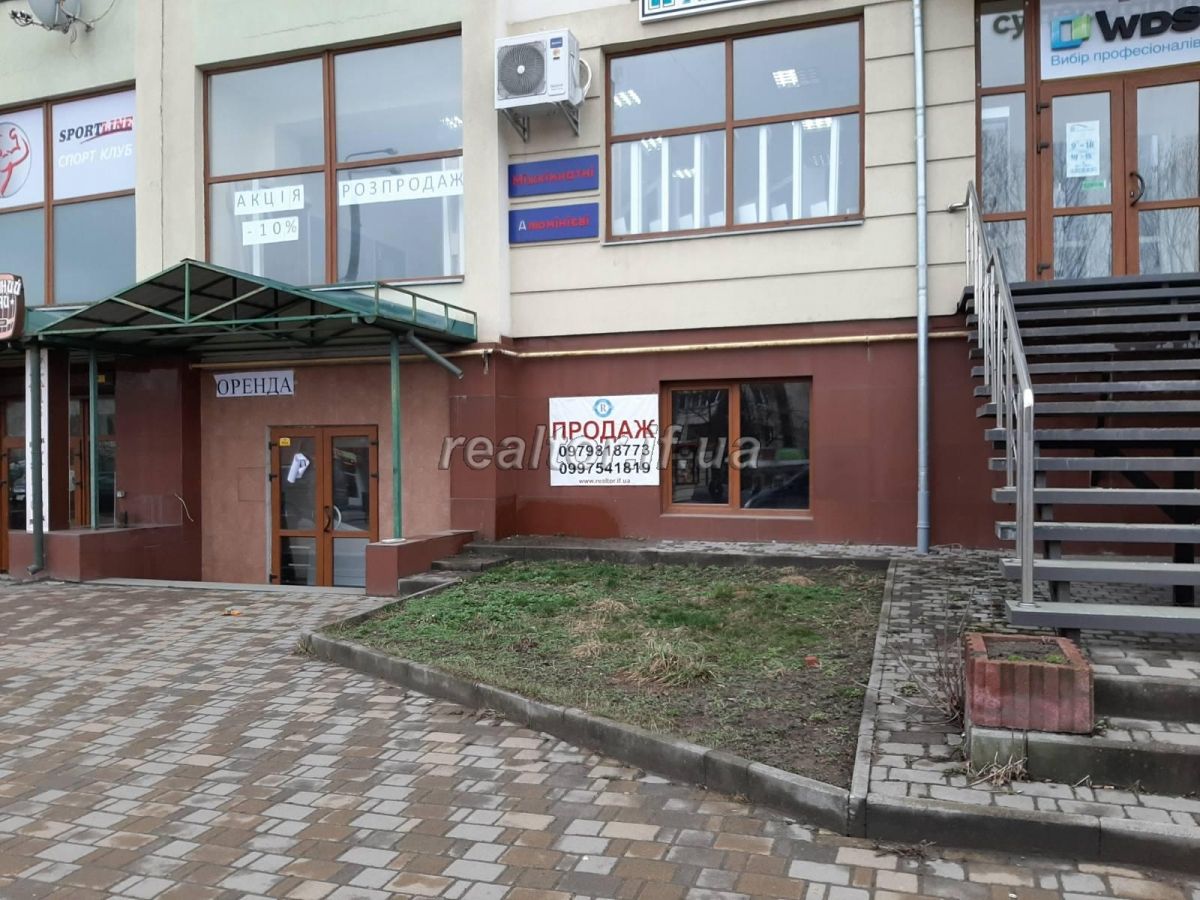 Prodayetsya_komertsiine_prymishchennya_ploshcheyu_311_metriv_po_vulytsi_Halytska_203_17111_2_1583335880.jpg