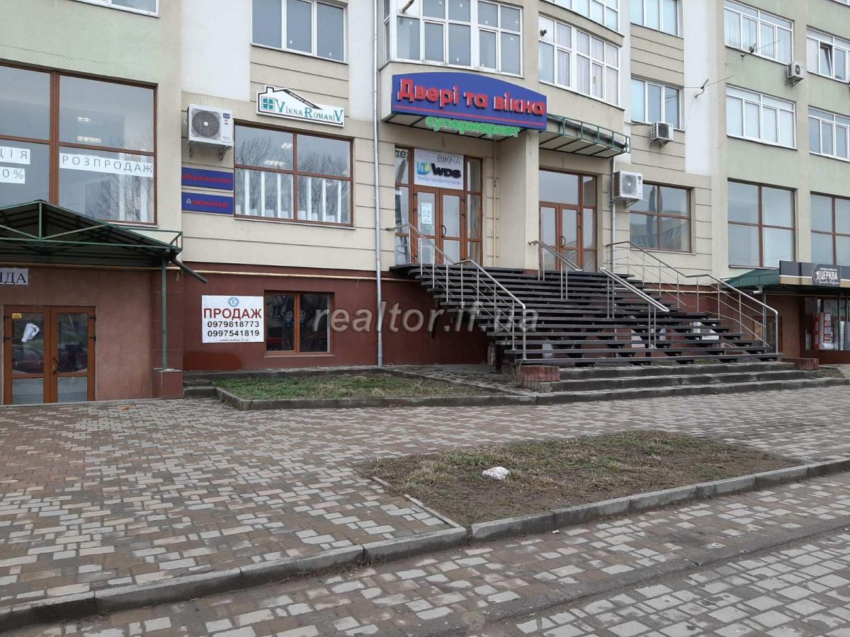 Prodayetsya_komertsiine_prymishchennya_ploshcheyu_311_metriv_po_vulytsi_Halytska_203_17111_3_1583335881.jpg