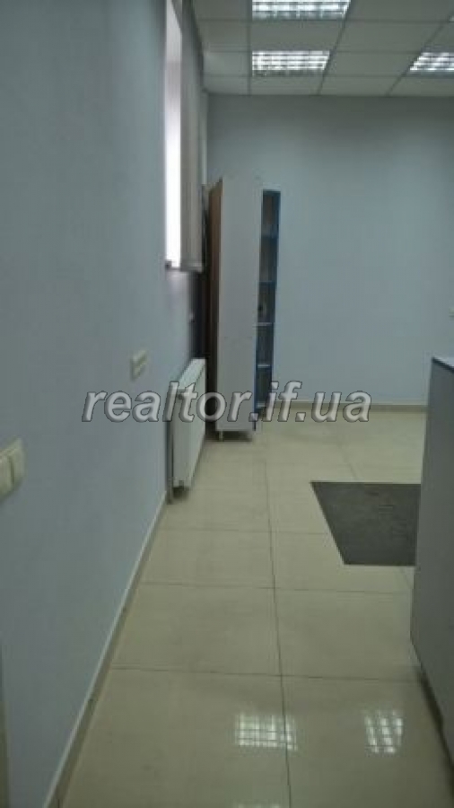 Prodayetsya_komertsiine_prymishchennya_po_vulytsi_Vovchynetska_14913_4_1527680502.jpg