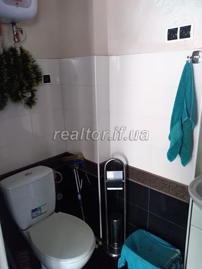 Prodayetsya_komertsiine_prymishchennya_v_misti_Tysmenytsya_14798_3_1528280405.jpg