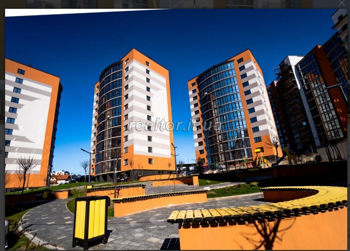 Продается квартира в сданном доме с часткович ремонтом и прекрасным видом