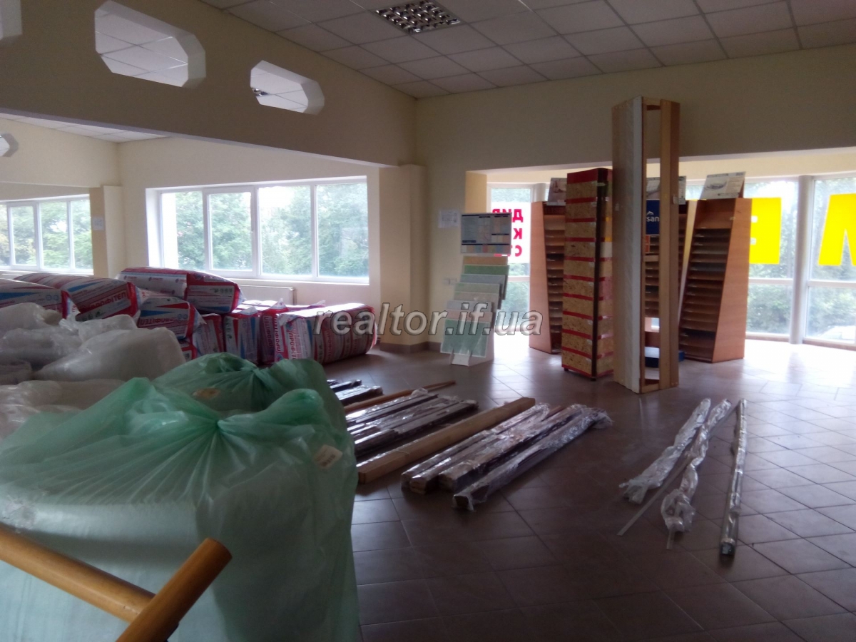 Prodayetsya_mainovyi_komertsiinyi_kompleks_v_misti_Bohorodchany_15613_28_1543396086.jpg