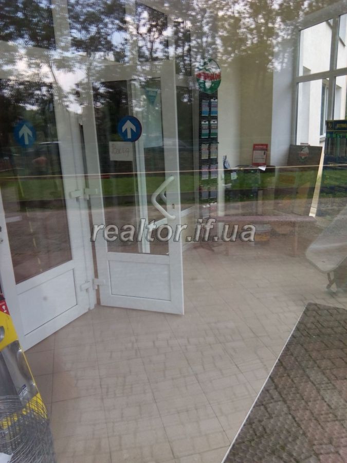 Prodayetsya_mainovyi_komertsiinyi_kompleks_v_misti_Bohorodchany_15613_31_1543396087.jpg