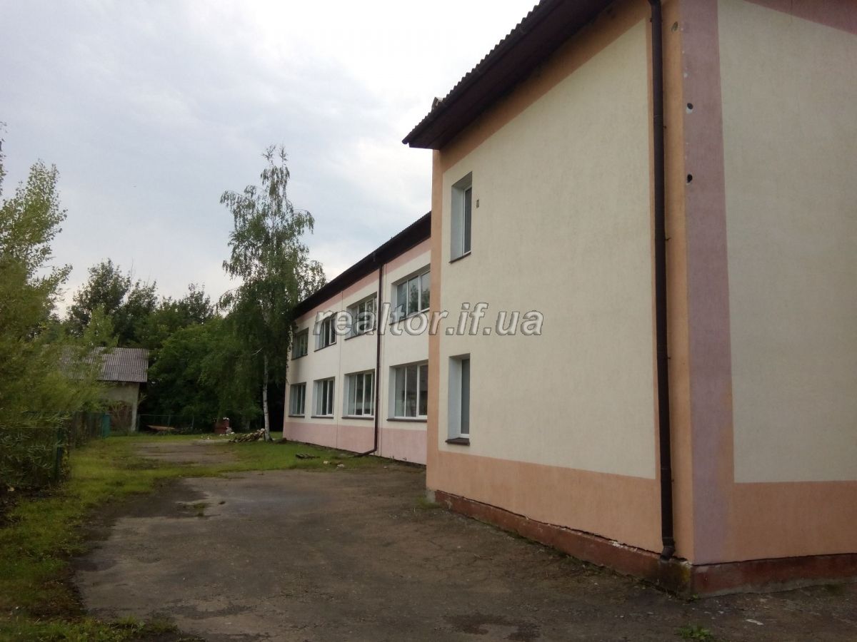 Prodayetsya_mainovyi_komertsiinyi_kompleks_v_misti_Bohorodchany_15613_41_1543396091.jpg
