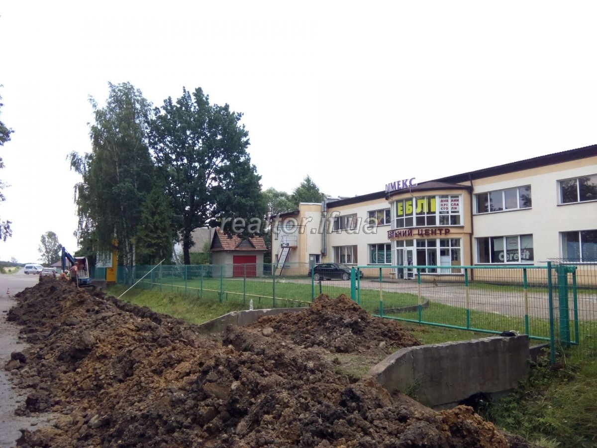 Prodayetsya_mainovyi_komertsiinyi_kompleks_v_misti_Bohorodchany_15613_6_1543396075.jpg