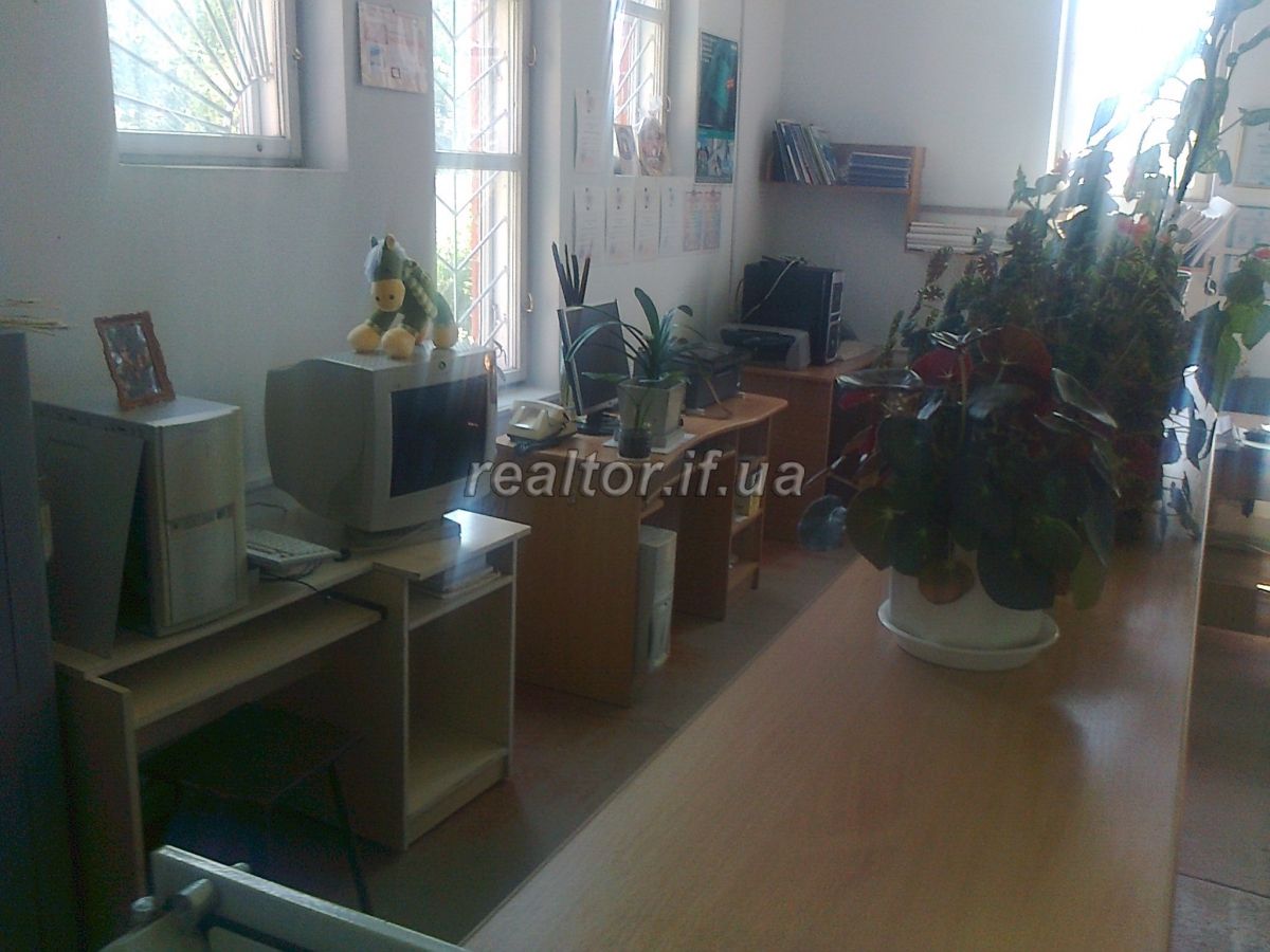 Prodayetsya_mainovyi_kompleks_v_m_Halych_14646_14_1521799260.jpg
