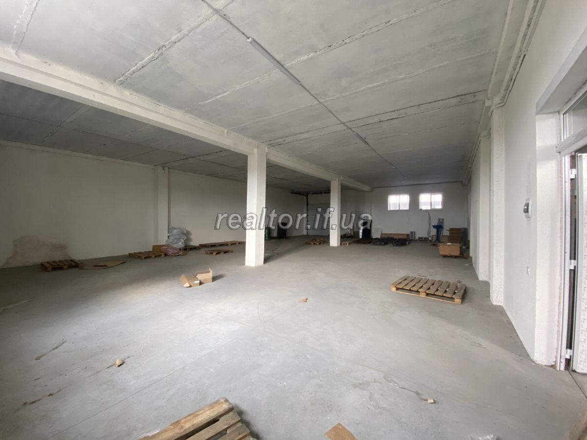 Prodayetsya_nezhytlove_komertsiine_prymishchennya_bilya_Ivano-Frankivska_21243_9_1643904470.jpeg