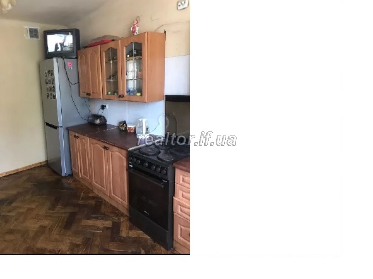 Prodayetsya_nezhytlove_prymishchennya_na_vulytsi_Vysochana_16951_10_1568187357.jpg