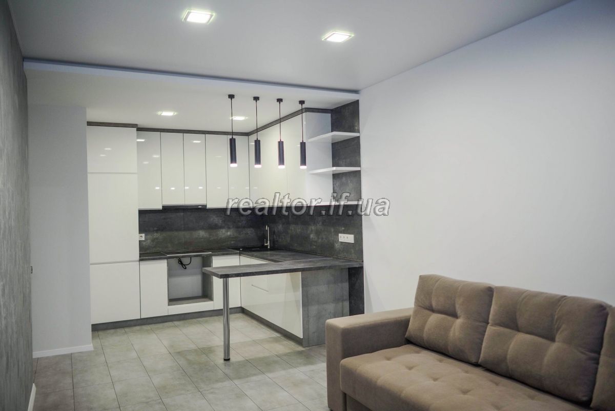  Studio apartment with modern renovation for sale on Kisilevskaya Street is for sale