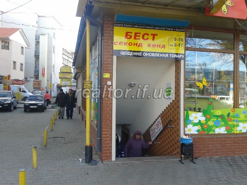 Prodayetsya_pidvalne_prymishchennya_v_raioni_Tsentralnoho_Univermahu_5042_2_1385643191.jpg