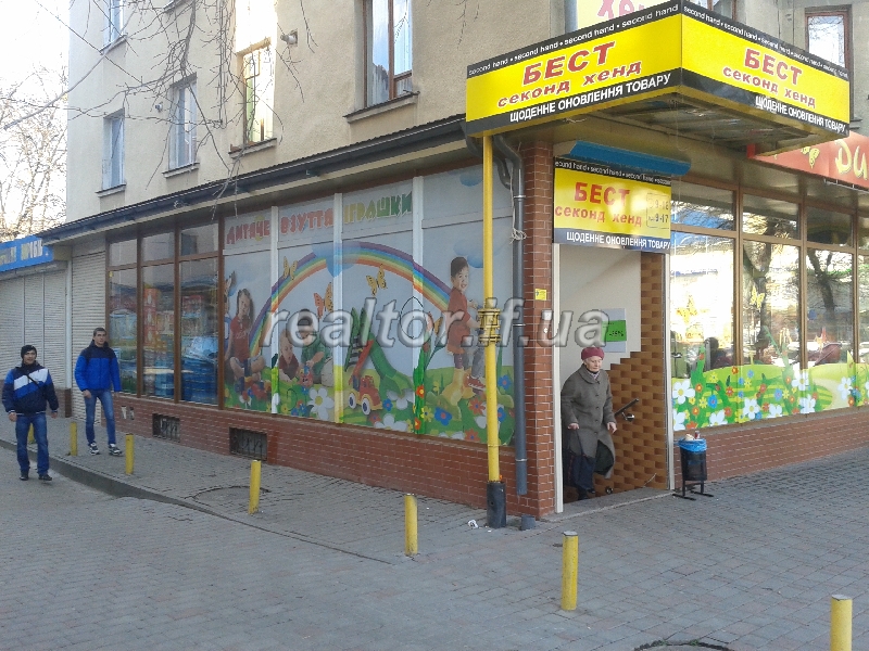 Prodayetsya_pidvalne_prymishchennya_v_raioni_Tsentralnoho_Univermahu_5042_3_1385643192.jpg
