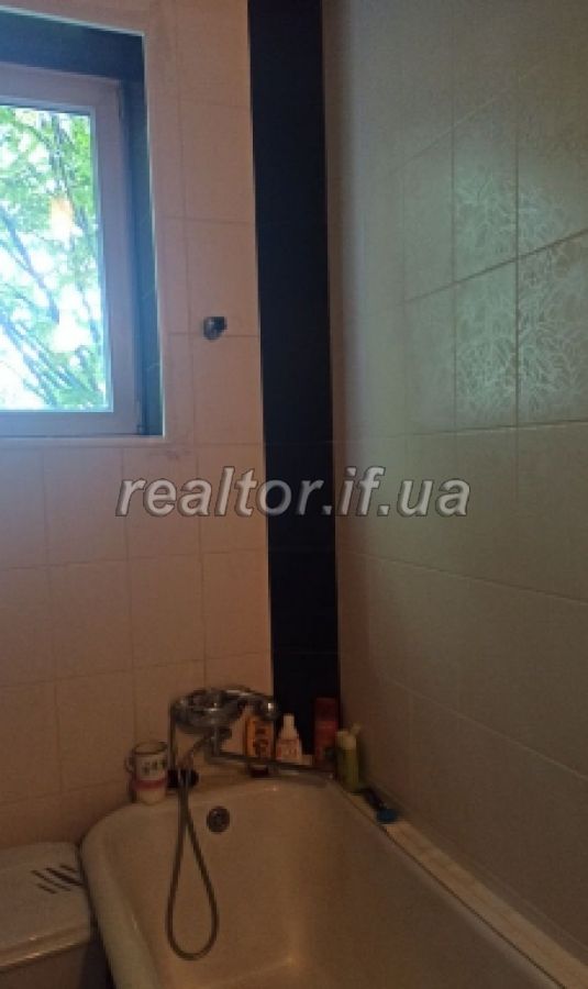 Prodayetsya_prostora_2-kimnatna_kvartyra_v_tsentri_Ivano-Frankivska_23225_4_1733397168.png