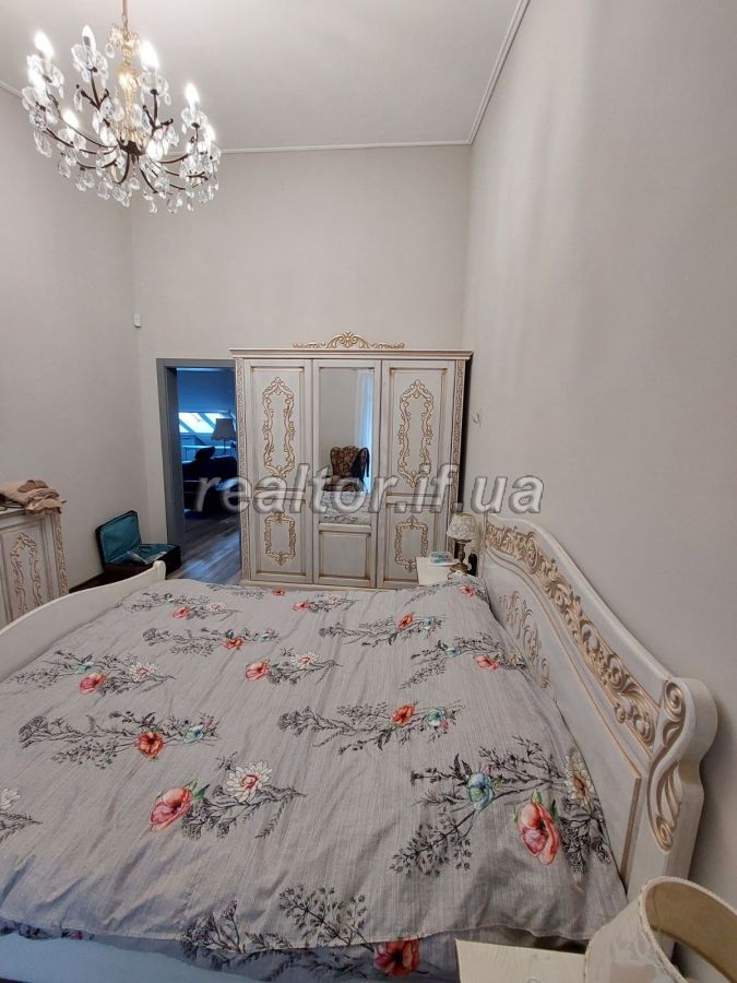Prodayetsya_prostora_2_kimnatna_kvartyra_v_polsomu_lyuksi_v_tsentri_mista_22706_7_1698928990.jpeg