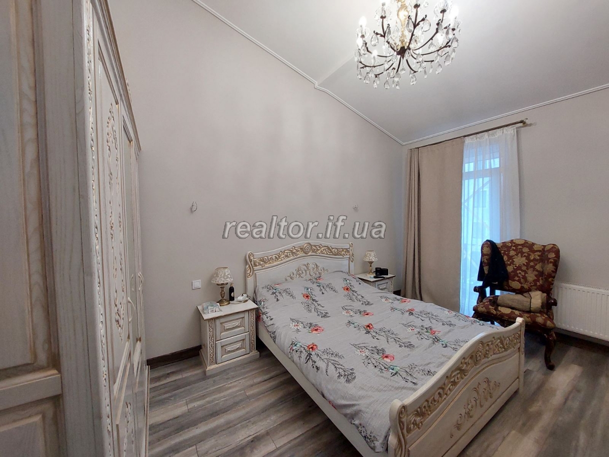 Prodayetsya_prostora_2_kimnatna_kvartyra_v_polsomu_lyuksi_v_tsentri_mista_22706_8_1698928991.jpeg