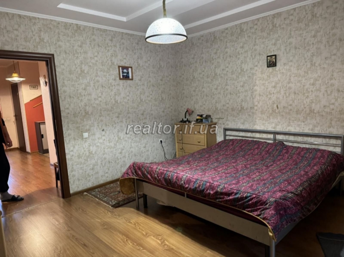 Prodayetsya_prostora_3_kimnatna_kvartyra_v_zatyshnomu_dvori_po_vulytsi_Troleibusna_22769_6_1701338238.jpeg