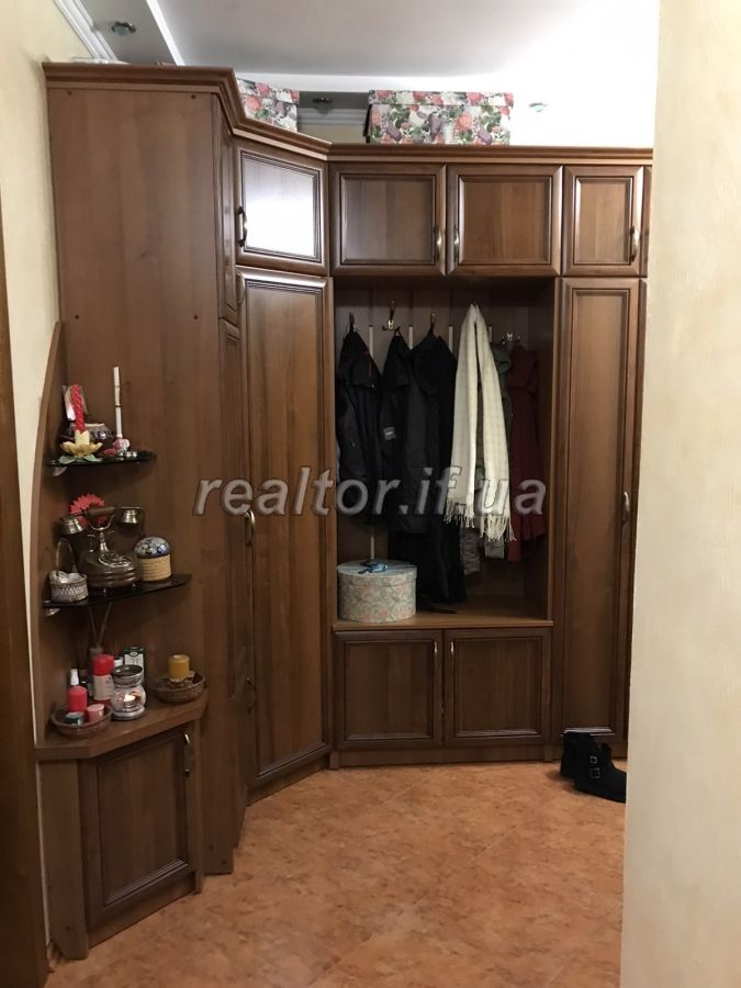 Prodayetsya_prostora_dvokhkimnatna_kvartyra_z_yevroremontom_po_vulytsi_Ukrayinskoyi_Dyviziyi_18659_3_1602229854.jpg