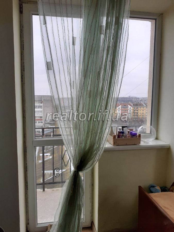 Prodayetsya_prostora_dvokhrivneva_kvartyra_v_harnomu_raioni_v_novomu_obzhytomu_budynku__18186_9_1595856162.jpg