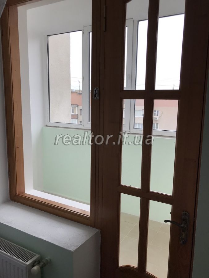 Prodayetsya_prostora_trokhkimnatna_kvartyra_z_yevroremontom_po_vulytsi_Uhornytska_18414_28_1599460698.jpg