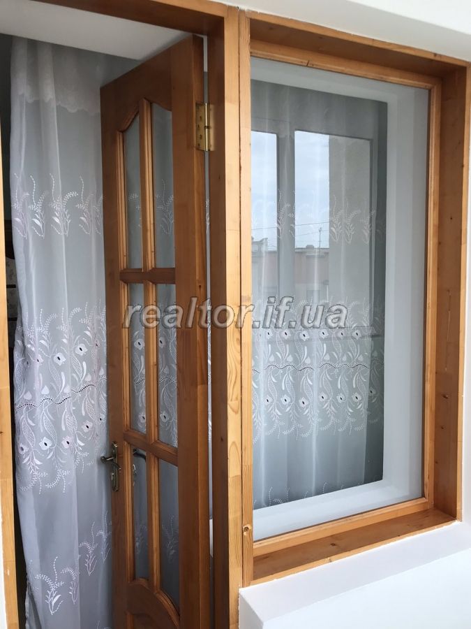 Prodayetsya_prostora_trokhkimnatna_kvartyra_z_yevroremontom_po_vulytsi_Uhornytska_18414_29_1599460698.jpg