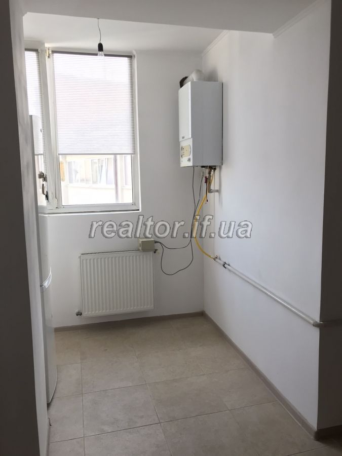 Prodayetsya_prostora_trokhkimnatna_kvartyra_z_yevroremontom_po_vulytsi_Uhornytska_18414_6_1599460693.jpg