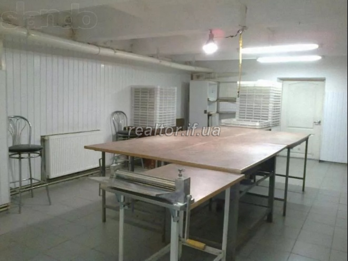 Prodayetsya_prymishchennya_pid_vyrobnytstvo_ofis_ta_sklad_na_vulytsi_Sukhomlynskoho_16871_10_1567251009.jpg