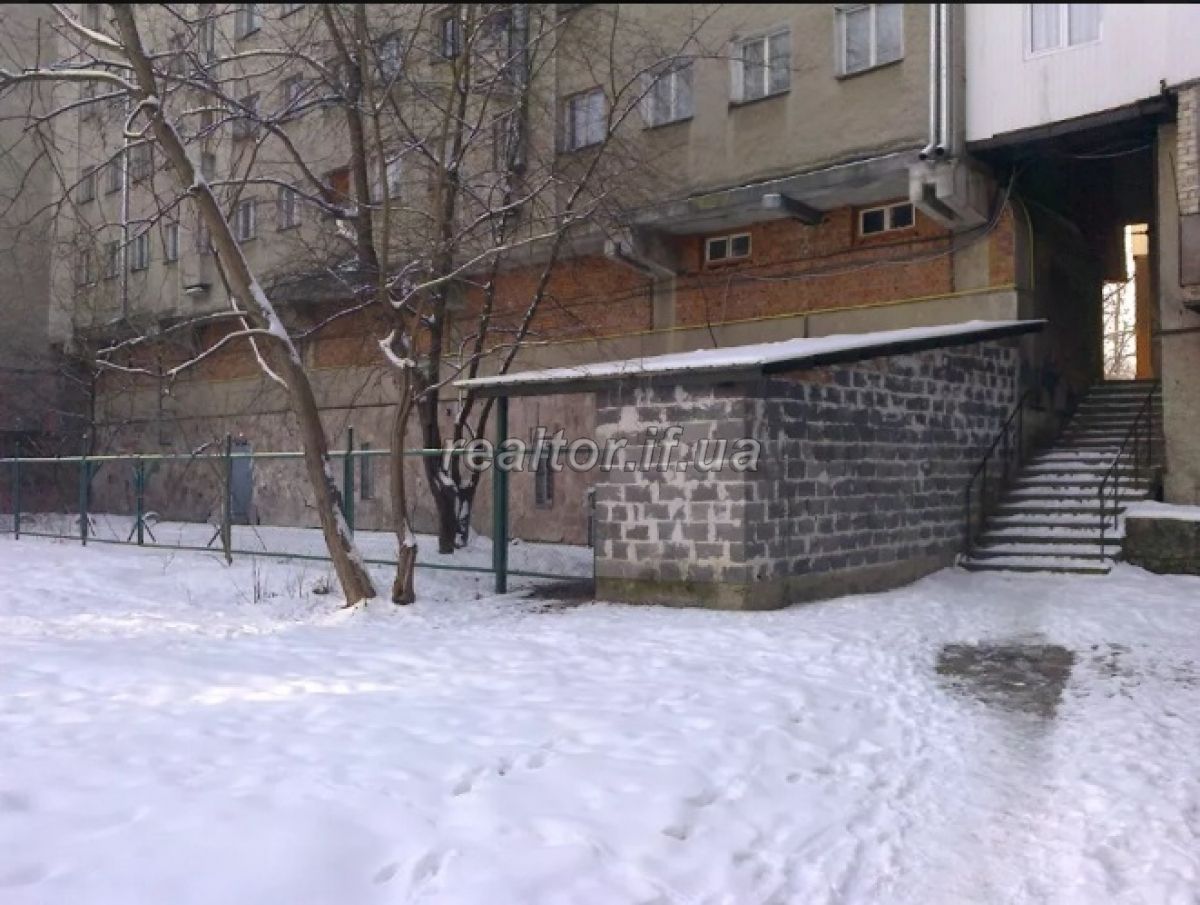 Prodayetsya_prymishchennya_pid_vyrobnytstvo_ofis_ta_sklad_na_vulytsi_Sukhomlynskoho_16871_7_1567251008.jpg