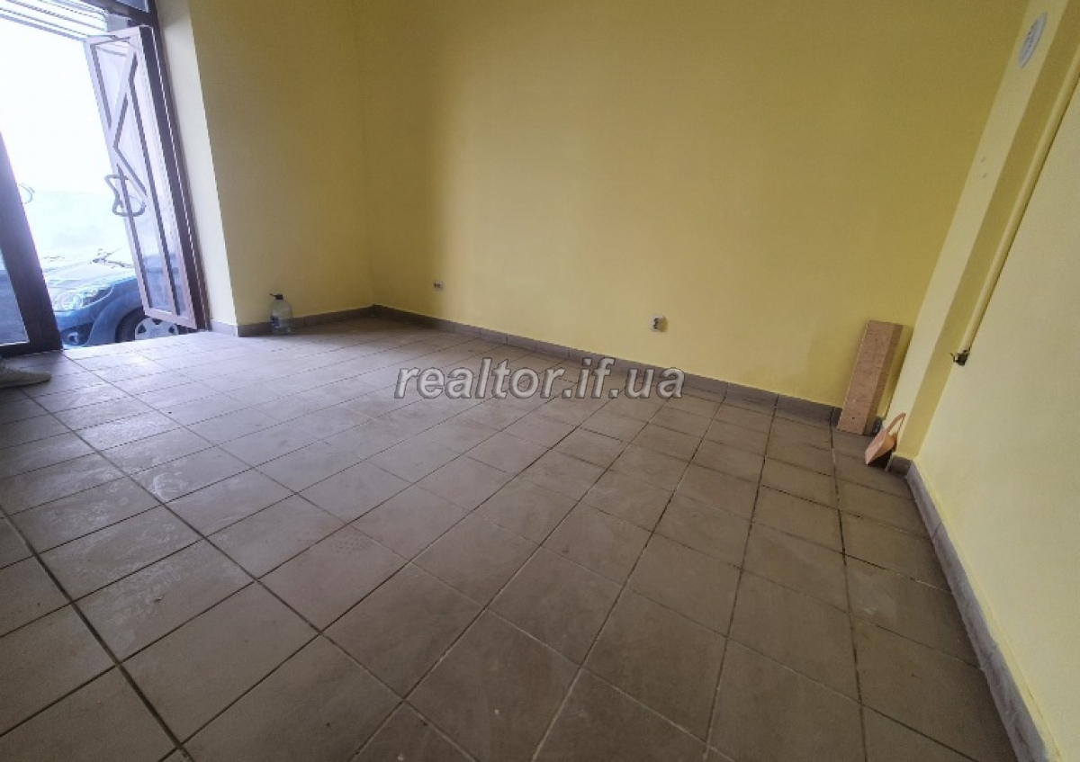 Prodayetsya_prymishchennya_v_samomu_tsentri_mista_Ivano-Frankivsk_20546_2_1627478993.jpeg