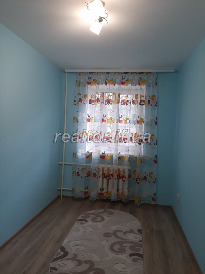Prodayetsya_trokhkimnatna_kvartyra_z_remontom_ta_meblyamy_v_tsentri_mista_po_vulytsi_Belvederska_19390_7_1612451039.jpeg