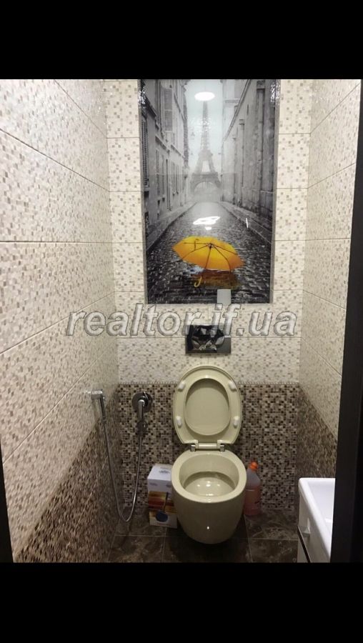 Prodayetsya_trokhkimnatna_kvartyra_z_suchasnym_yakisnym_yevroremontom_v_raioni_Pasichna_po_vulytsi_Halytska_18317_9_1597668217.jpg