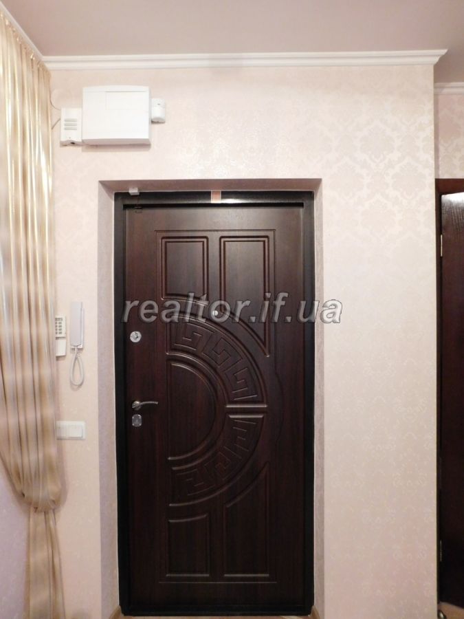 Prodayetsya_trykimnatna_kvartyra_z_yevroremontom_po_vulytsi_Halytska_16860_4_1567424831.jpg