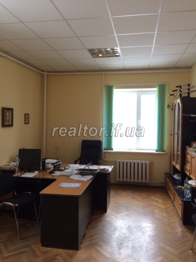 Prodayetsya_tsilisnyi_mainovyi_kompleks_budivel_u_misti_Novoselytsya_15860_19_1549030814.jpg