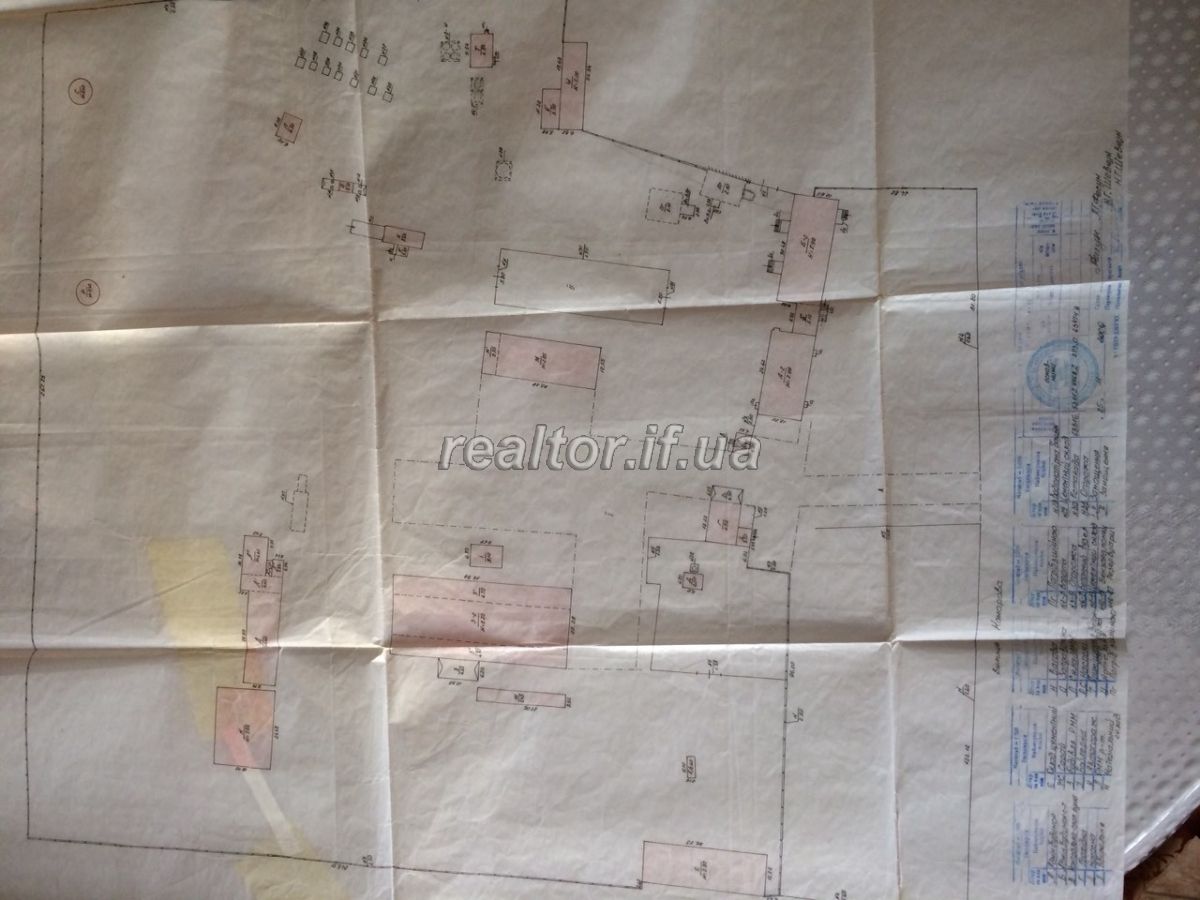 Prodayetsya_tsilisnyi_mainovyi_kompleks_budivel_u_misti_Novoselytsya_15860_23_1549030815.jpg
