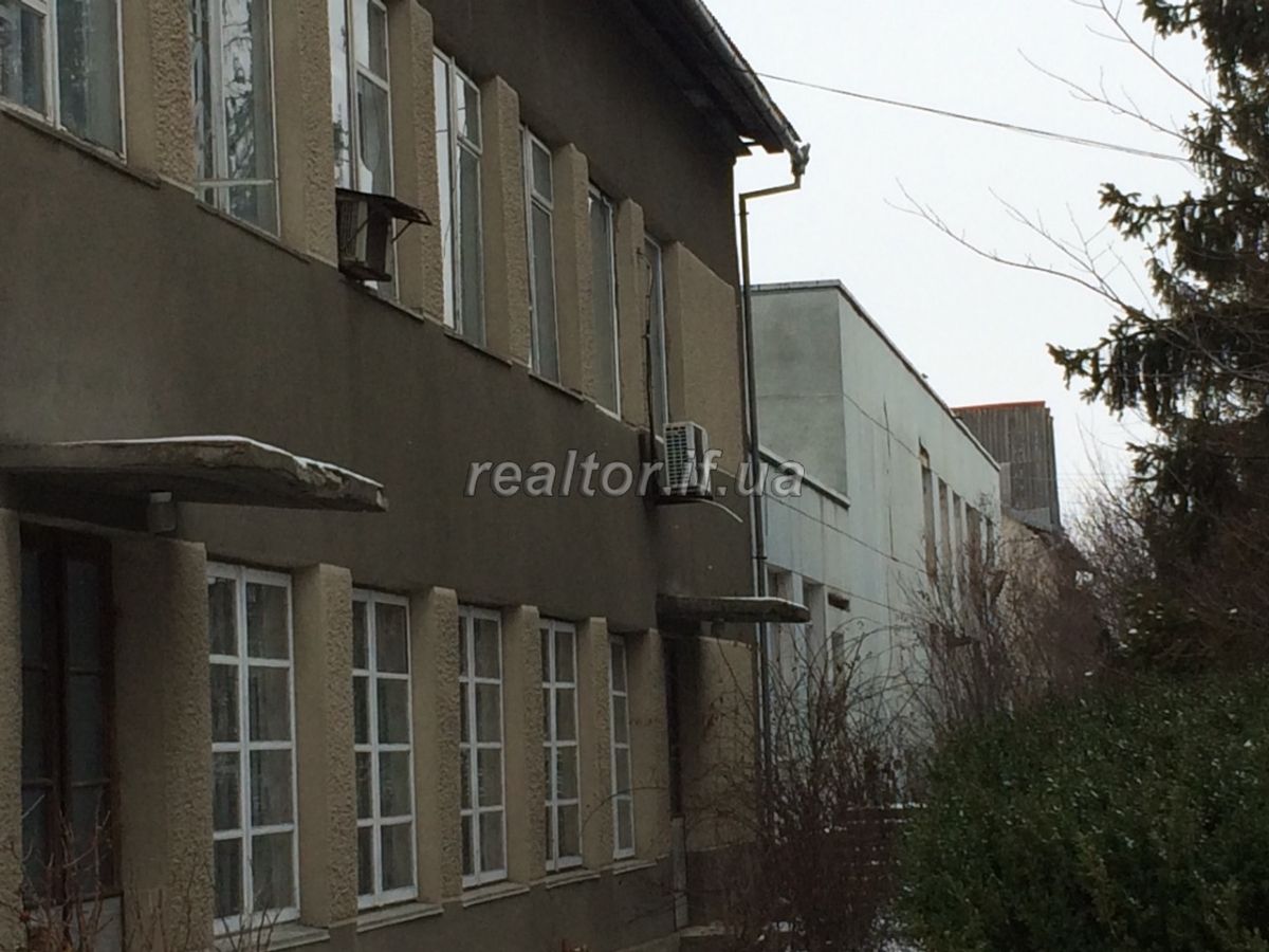 Prodayetsya_tsilisnyi_mainovyi_kompleks_budivel_u_misti_Novoselytsya_15860_26_1549030816.jpg