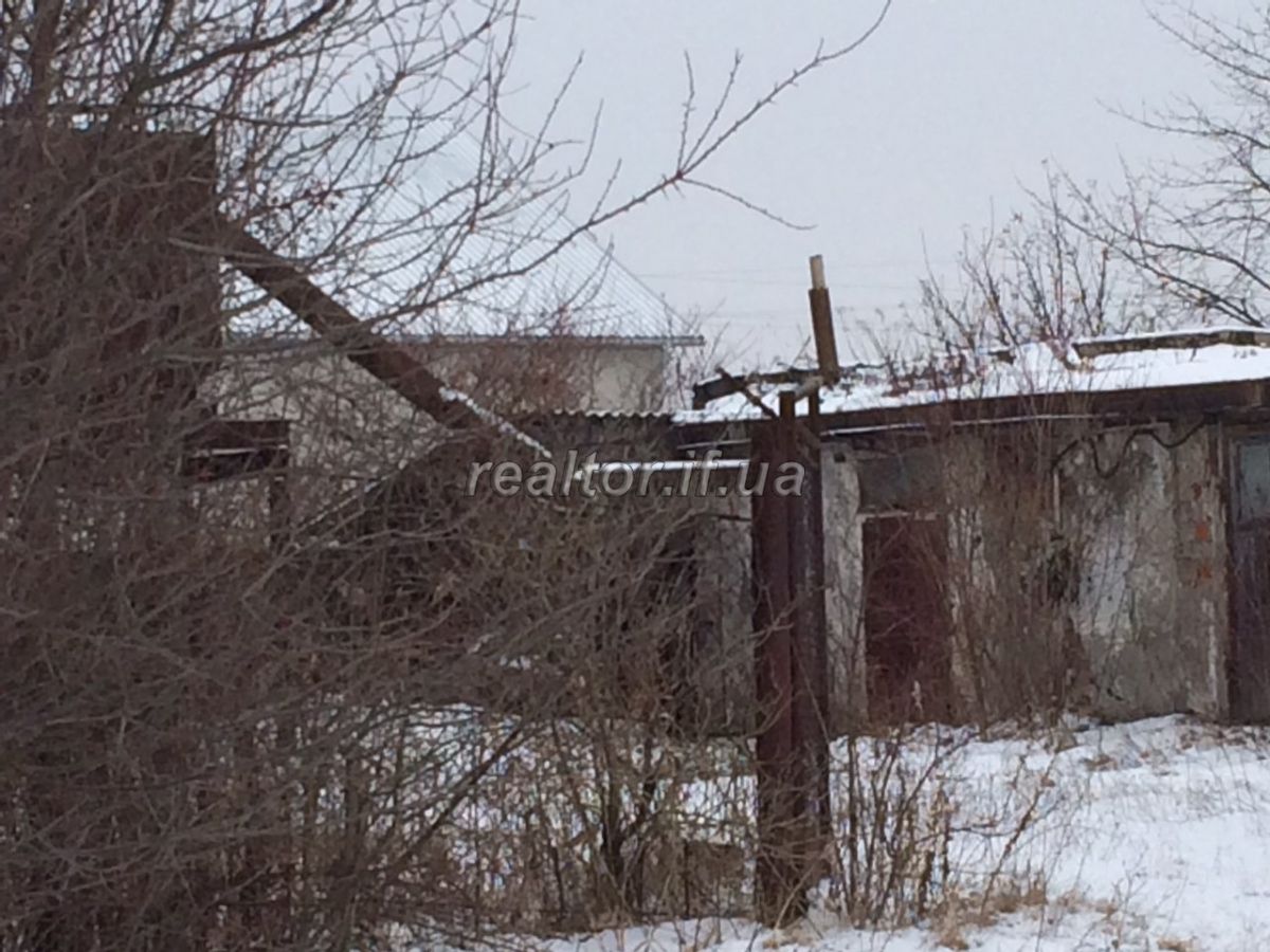 Prodayetsya_tsilisnyi_mainovyi_kompleks_budivel_u_misti_Novoselytsya_15860_36_1549030820.jpg