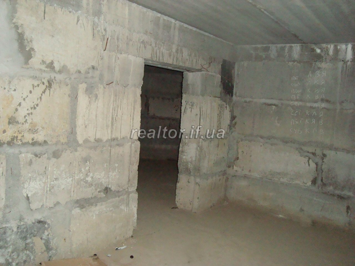 Prodayetsya_tsokolne_prymishchennya_po_vulytsi_Vovchynetska_14322_4_1513847661.jpeg
