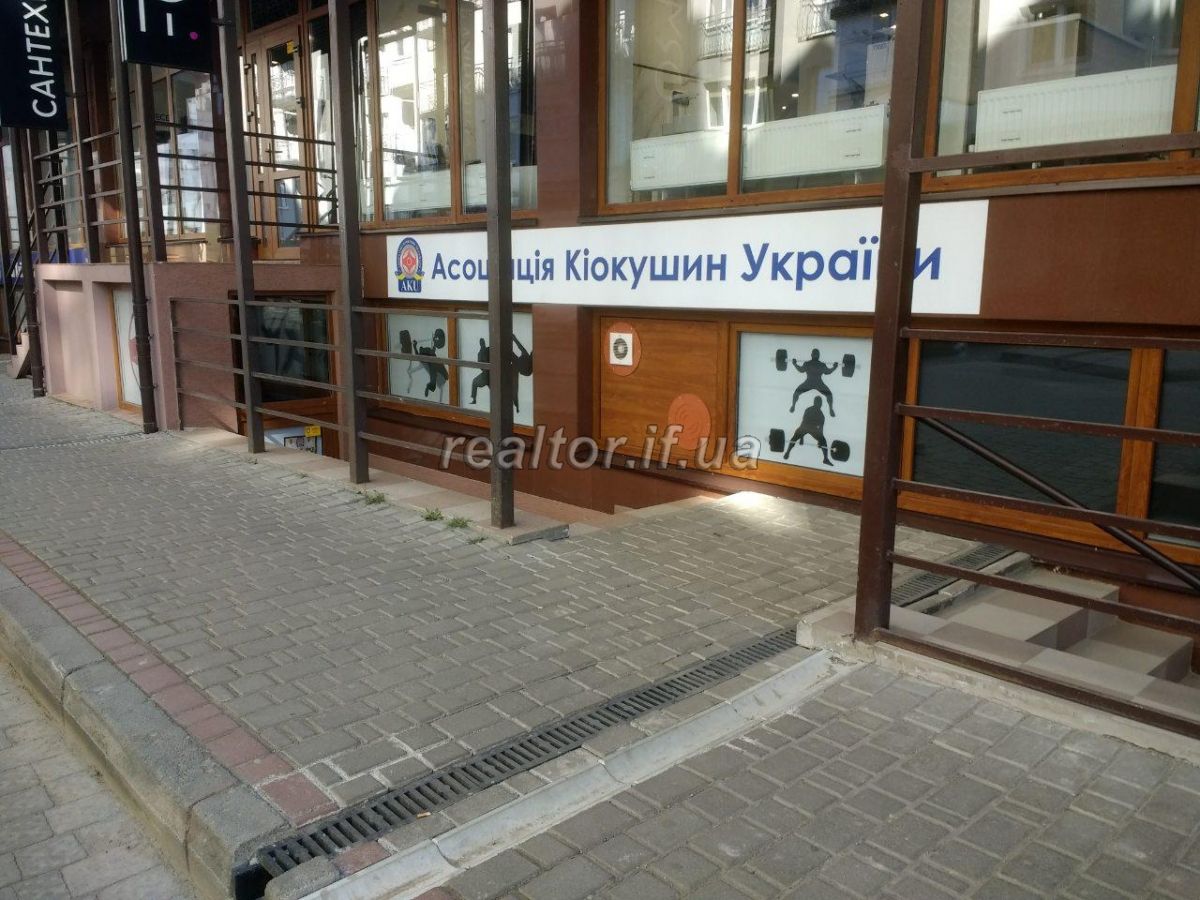 Prodayetsya_tsokolne_prymishchennya_v_raioni_Arsenu_Epitsentru_16164_2_1553528245.jpg