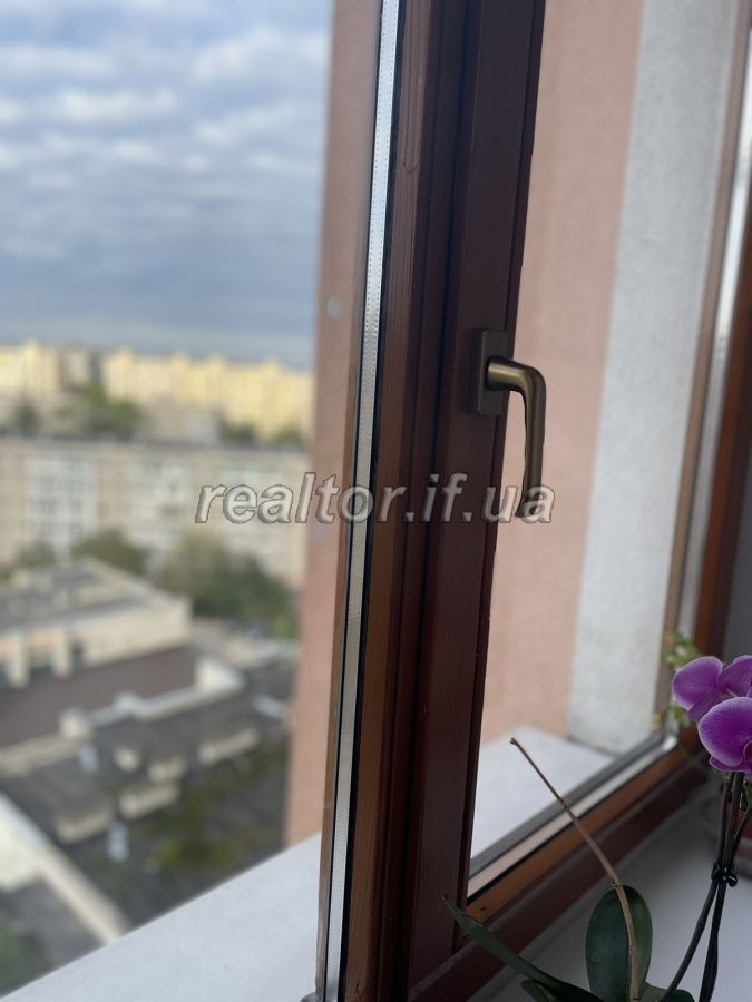 Prodayetsya_vydova_2_kimnatna_kvartyra_v_zatyshnomu_raioni_mista_po_vulytsi_Fedkovycha_22658_17_1697031320.jpeg