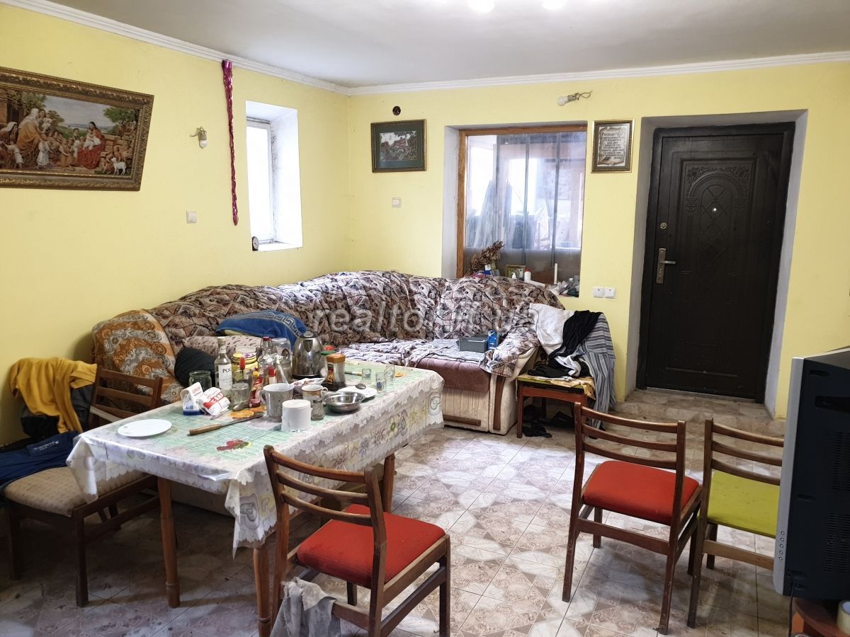 Prodayetsya_zhylyi_budynok_v_malovnychomu_mistsi_16958_7_1568209080.jpg