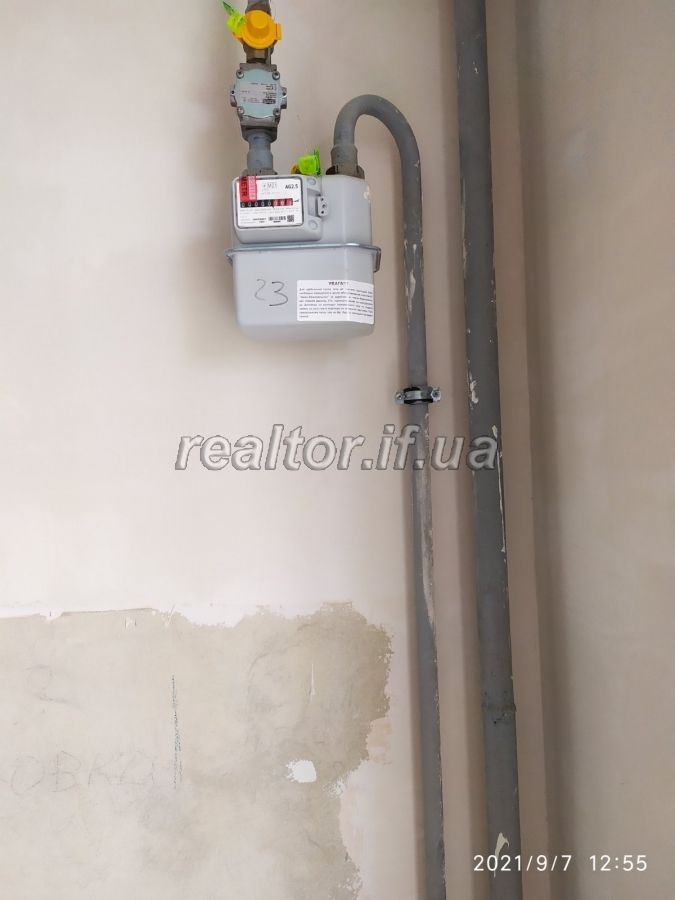 Prodazh_1_kimnatnoyi_kvartyry_nepodalik_tsentralnoyi_chastyny_mista_iz_nezavershenym_remontom_20672_5_1631773748.jpeg